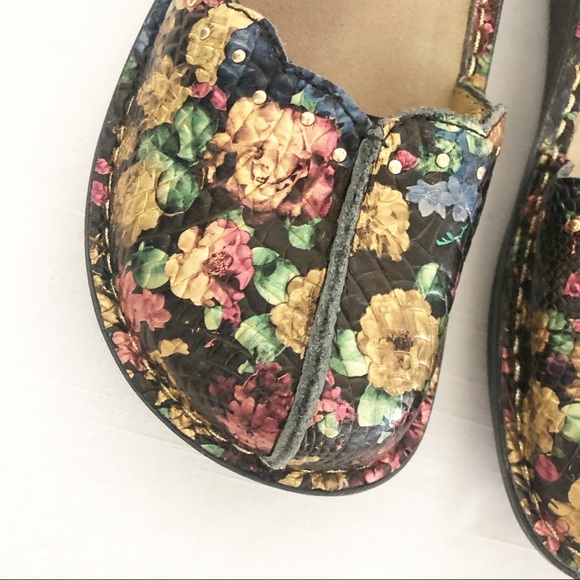 Alegria Queenie Gold Tuscany Floral Leather Clog - Picture 7 of 11